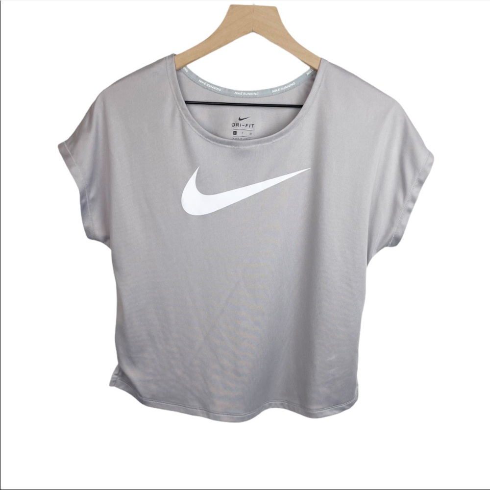 Nike Women’s Dri Fit Swoosh Logo Running Top S